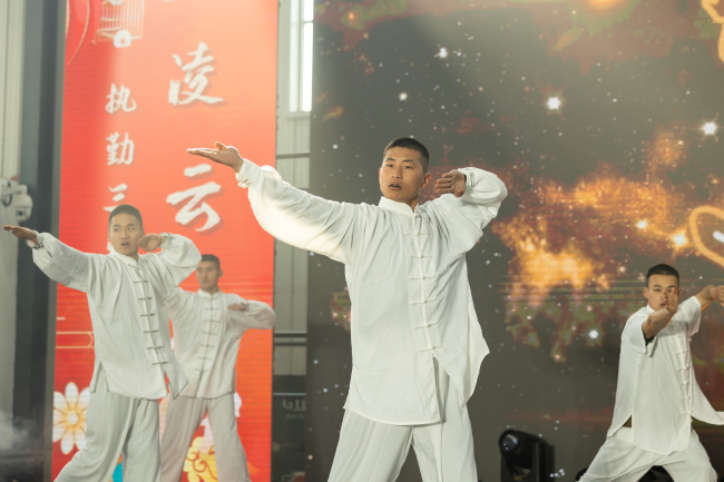 回望40周年，这场文艺汇演鼓舞人心！