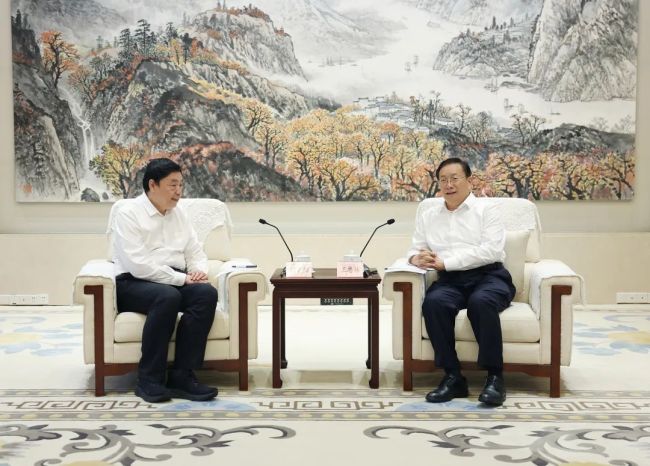 王忠林会见国家电网公司董事长张智刚 加快电网建设 强化电力保障 为支点建设提供坚实能源支撑